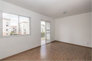 Apartamento à venda com 65m², 3 dormitórios, 1 vaga no bairro Humaitá em Porto Alegre - Foto 2