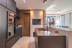 Apartamento à venda com 105m², 3 dormitórios, 1 suíte, 3 vagas no bairro Boa Vista em Porto Alegre - Foto 6