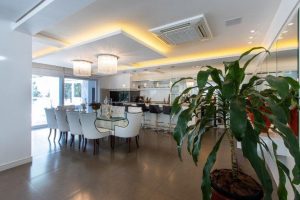 Casa em Condomínio à venda com 459m², 5 dormitórios, 5 suítes, 4 vagas no bairro Pedra Redonda em Porto Alegre - Foto 8