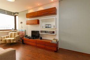 Apartamento à venda com 67m², 2 dormitórios, 1 suíte, 2 vagas no bairro Cidade Baixa em Porto Alegre - Foto 4