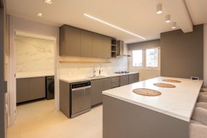 Apartamento à venda com 134m², 3 dormitórios, 3 suítes, 2 vagas no bairro Moinhos de Vento em Porto Alegre - Foto 22