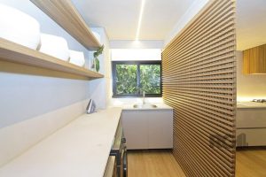 Apartamento à venda com 151m², 3 dormitórios, 3 suítes, 3 vagas no bairro Menino Deus em Porto Alegre - Foto 16