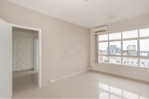 Salas/Conjuntos à venda com 47m² no bairro Centro Histórico em Porto Alegre - Foto 2