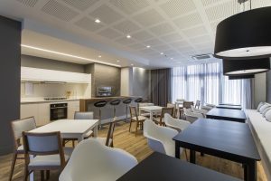 Apartamento à venda com 149m², 3 dormitórios, 3 suítes, 2 vagas no bairro Tristeza em Porto Alegre - Foto 33