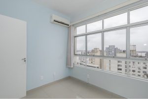 Salas/Conjuntos à venda com 47m² no bairro Centro Histórico em Porto Alegre - Foto 9