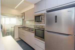 Apartamento à venda com 74m², 2 dormitórios, 1 suíte, 1 vaga no bairro Petrópolis em Porto Alegre - Foto 13