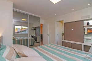 Apartamento à venda com 79m², 2 dormitórios, 2 suítes, 2 vagas no bairro Passo da Areia em Porto Alegre - Foto 18