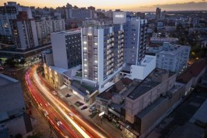 Apartamento à venda com 40m², 1 dormitório, 1 suíte, 1 vaga no bairro Floresta em Porto Alegre - Foto 24