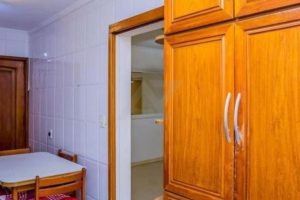 Apartamento à venda com 100m², 3 dormitórios, 1 suíte, 1 vaga no bairro Moinhos de Vento em Porto Alegre - Foto 4