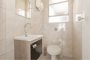 Salas/Conjuntos à venda com 47m² no bairro Centro Histórico em Porto Alegre - Foto 6