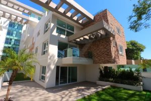 Apartamento à venda com 95m², 3 dormitórios, 2 suítes, 2 vagas no bairro Menino Deus em Porto Alegre - Foto 27