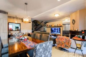 Casa em Condomínio à venda com 227m², 3 dormitórios, 1 suíte, 2 vagas no bairro Jardim Carvalho em Porto Alegre - Foto 3