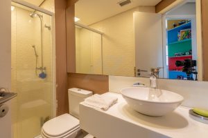 Apartamento à venda com 76m², 2 dormitórios, 1 suíte, 2 vagas no bairro Petrópolis em Porto Alegre - Foto 15