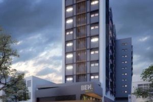 Apartamento à venda com 40m², 1 dormitório, 1 suíte, 1 vaga no bairro Floresta em Porto Alegre - Foto 2