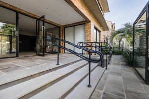 Apartamento à venda com 130m², 3 dormitórios, 3 suítes, 3 vagas no bairro Petrópolis em Porto Alegre - Foto 6