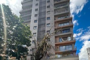 Apartamento à venda com 120m², 3 dormitórios, 3 suítes, 2 vagas no bairro Petrópolis em Porto Alegre - Foto 20
