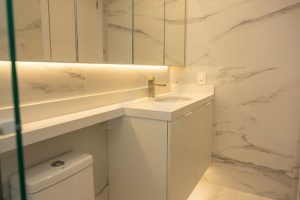 Apartamento à venda com 134m², 3 dormitórios, 3 suítes, 2 vagas no bairro Moinhos de Vento em Porto Alegre - Foto 26