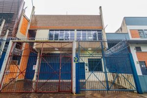 Pavilhão à venda com 580m², 6 vagas no bairro Navegantes em Porto Alegre - Foto 3