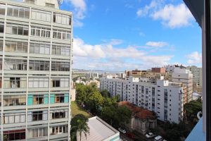 Apartamento à venda com 66m², 2 dormitórios, 1 vaga no bairro Centro Histórico em Porto Alegre - Foto 9