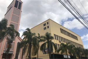 Casa à venda com 315m², 1 dormitório, 4 vagas no bairro São Geraldo em Porto Alegre - Foto 3