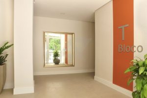 Apartamento à venda com 57m², 2 dormitórios, 1 suíte, 1 vaga no bairro Santo Antônio em Porto Alegre - Foto 3