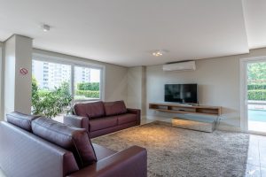 Apartamento à venda com 76m², 2 dormitórios, 1 suíte, 2 vagas no bairro Petrópolis em Porto Alegre - Foto 21