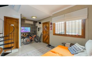 Casa em Condomínio à venda com 77m², 2 dormitórios, 1 suíte no bairro Partenon em Porto Alegre - Foto 3