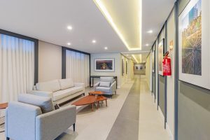 Apartamento à venda com 45m², 1 dormitório, 1 suíte, 1 vaga no bairro Cidade Baixa em Porto Alegre - Foto 3