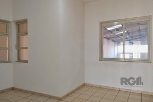 Pavilhão com 766m² no bairro Anchieta em Porto Alegre - Foto 5