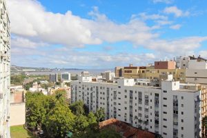 Apartamento à venda com 66m², 2 dormitórios, 1 vaga no bairro Centro Histórico em Porto Alegre - Foto 12