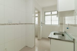 Apartamento à venda com 74m², 2 dormitórios, 1 vaga no bairro Vila Ipiranga em Porto Alegre - Foto 4