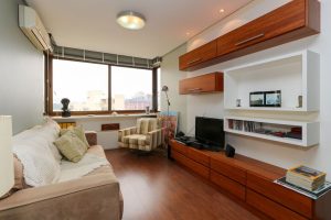 Apartamento à venda com 67m², 2 dormitórios, 1 suíte, 2 vagas no bairro Cidade Baixa em Porto Alegre - Foto 3