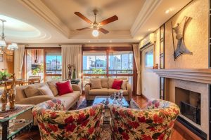 Apartamento à venda com 167m², 3 dormitórios, 1 suíte, 2 vagas no bairro Petrópolis em Porto Alegre - Foto 2