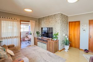 Apartamento à venda com 123m², 3 dormitórios, 1 suíte, 2 vagas no bairro Jardim Lindóia em Porto Alegre - Foto 3