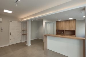 Apartamento à venda com 67m², 2 dormitórios, 1 vaga no bairro Petrópolis em Porto Alegre - Foto 2