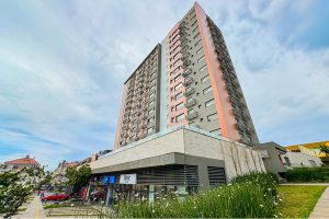 Apartamento com 61m², 2 dormitórios, 1 suíte, 1 vaga no bairro Passo da Areia em Porto Alegre - Foto 52