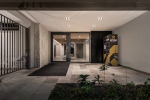 Apartamento à venda com 72m², 2 dormitórios, 1 suíte, 2 vagas no bairro Petrópolis em Porto Alegre - Foto 9