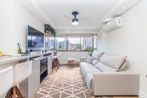 Apartamento à venda com 79m², 2 dormitórios, 1 suíte, 1 vaga no bairro Higienópolis em Porto Alegre - Foto 4