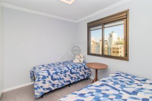 Apartamento à venda com 74m², 2 dormitórios, 1 suíte, 1 vaga no bairro Petrópolis em Porto Alegre - Foto 22