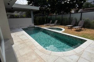 Apartamento à venda com 129m², 3 dormitórios, 1 suíte, 2 vagas no bairro Petrópolis em Porto Alegre - Foto 4