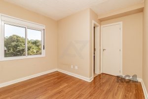 Apartamento à venda com 70m², 2 dormitórios, 1 suíte, 1 vaga no bairro Jardim Sabará em Porto Alegre - Foto 9