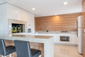 Apartamento à venda com 76m², 2 dormitórios, 1 suíte, 2 vagas no bairro Petrópolis em Porto Alegre - Foto 25