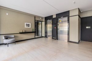 Apartamento à venda com 130m², 3 dormitórios, 3 suítes, 3 vagas no bairro Petrópolis em Porto Alegre - Foto 7