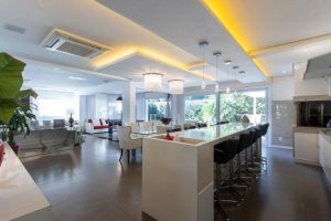 Casa em Condomínio à venda com 459m², 5 dormitórios, 5 suítes, 4 vagas no bairro Pedra Redonda em Porto Alegre - Foto 7