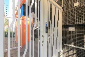 Apartamento à venda com 79m², 2 dormitórios, 2 suítes, 2 vagas no bairro Passo da Areia em Porto Alegre - Foto 6