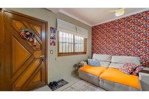 Casa em Condomínio à venda com 77m², 2 dormitórios, 1 suíte no bairro Partenon em Porto Alegre - Foto 2