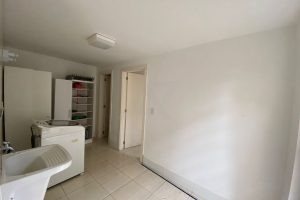 Casa à venda com 265m², 4 dormitórios, 2 suítes, 4 vagas no bairro Chácara das Pedras em Porto Alegre - Foto 20