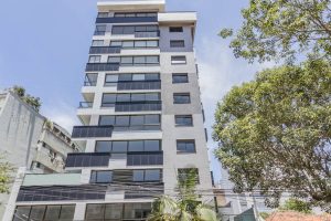 Apartamento à venda com 169m², 3 dormitórios, 1 suíte, 4 vagas no bairro Petrópolis em Porto Alegre - Foto 3