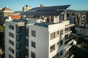 Apartamento à venda com 72m², 2 dormitórios, 1 suíte, 2 vagas no bairro Petrópolis em Porto Alegre - Foto 6