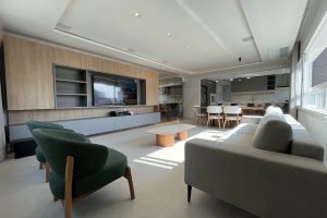 Apartamento à venda com 134m², 3 dormitórios, 3 suítes, 2 vagas no bairro Moinhos de Vento em Porto Alegre - Foto 17